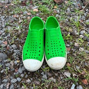 Lime green native Jefferson size j2